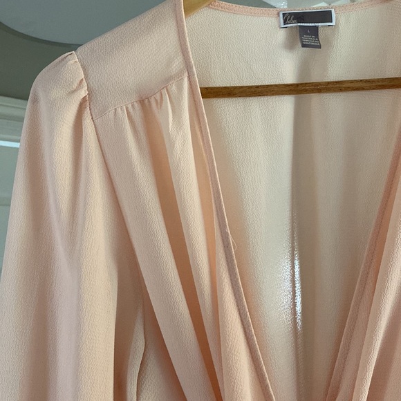 Blush wrap around blouse - Picture 2 of 2